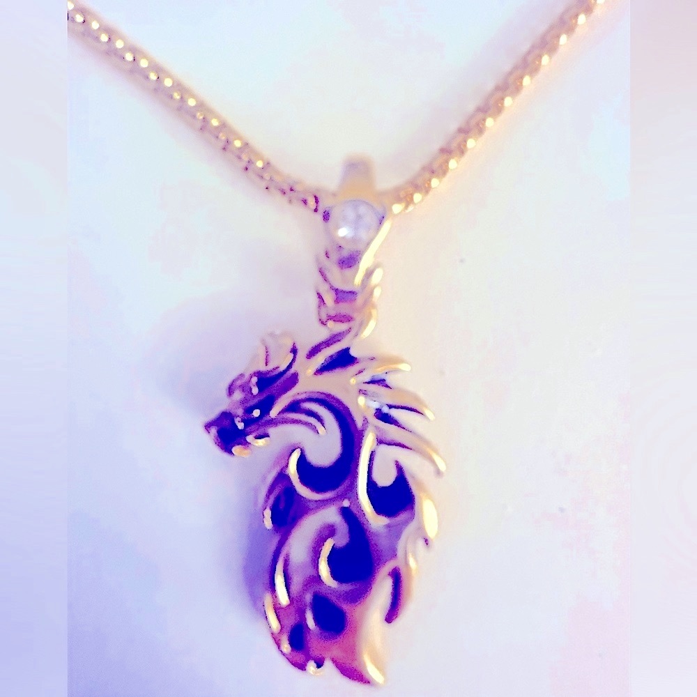 NWOT Vintage Dragon Celtic 2” profile pendant, crystal scaly bale, 22” necklace